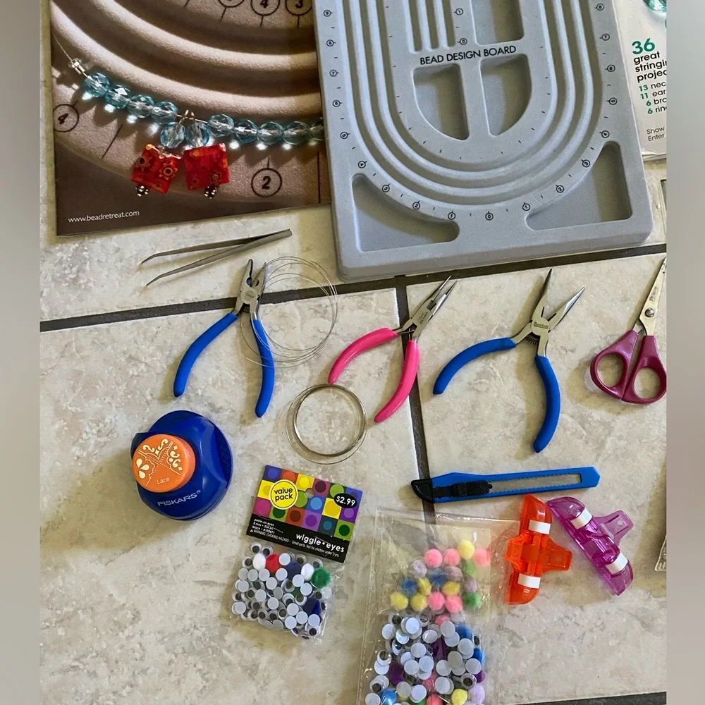 Crafting Supplies - Picture 2 of 6